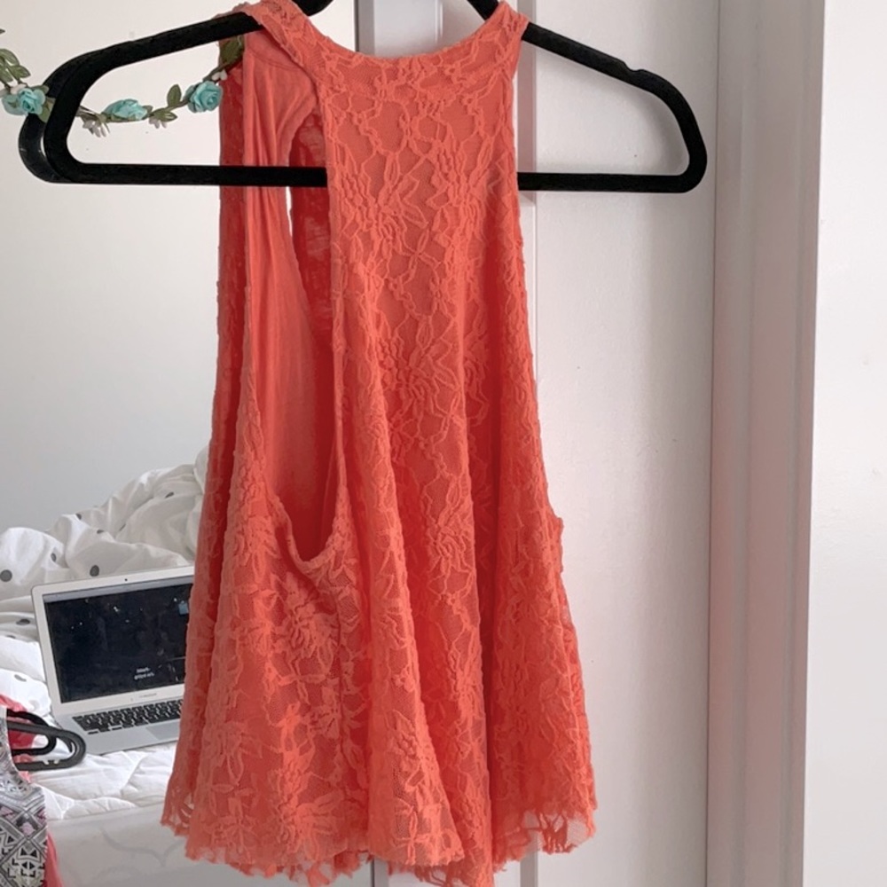 coral UO top